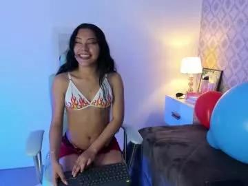 Girls: discover live performances with matured cam models, from teasing to fixations, in a variety of stunning live sex cams.