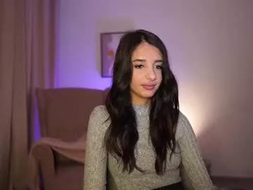 Girls: discover live performances with matured cam models, from teasing to fixations, in a variety of stunning live sex cams.