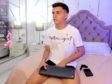 Girls: discover live performances with matured cam models, from teasing to fixations, in a variety of stunning live sex cams.