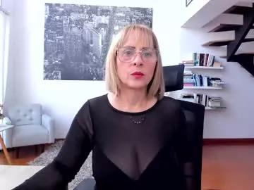 Girls: discover live performances with matured cam models, from teasing to fixations, in a variety of stunning live sex cams.