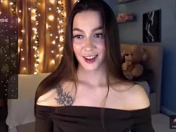 Girls: discover live performances with matured cam models, from teasing to fixations, in a variety of stunning live sex cams.