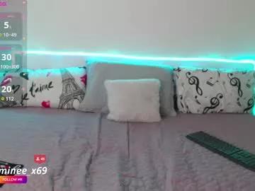 Girls: discover live performances with matured cam models, from teasing to fixations, in a variety of stunning live sex cams.