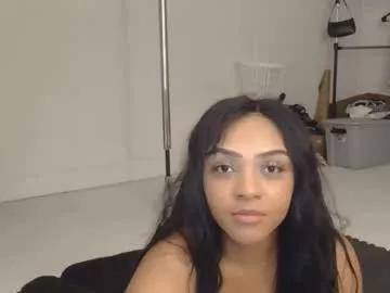 Girls: discover live performances with matured cam models, from teasing to fixations, in a variety of stunning live sex cams.
