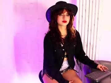 Girls: discover live performances with matured cam models, from teasing to fixations, in a variety of stunning live sex cams.