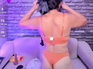 Girls: discover live performances with matured cam models, from teasing to fixations, in a variety of stunning live sex cams.