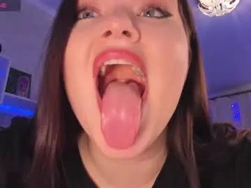 jennisxcharming from Chaturbate