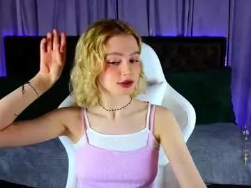 Girls: discover live performances with matured cam models, from teasing to fixations, in a variety of stunning live sex cams.
