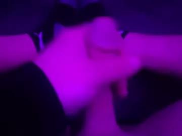 Girls: discover live performances with matured cam models, from teasing to fixations, in a variety of stunning live sex cams.
