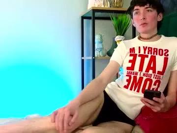 Girls: discover live performances with matured cam models, from teasing to fixations, in a variety of stunning live sex cams.