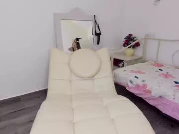 Girls: discover live performances with matured cam models, from teasing to fixations, in a variety of stunning live sex cams.