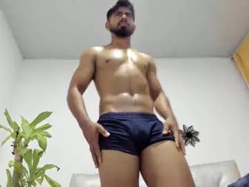 Girls: discover live performances with matured cam models, from teasing to fixations, in a variety of stunning live sex cams.