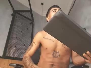 Girls: discover live performances with matured cam models, from teasing to fixations, in a variety of stunning live sex cams.