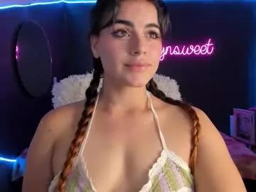 Girls: discover live performances with matured cam models, from teasing to fixations, in a variety of stunning live sex cams.