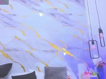Girls: discover live performances with matured cam models, from teasing to fixations, in a variety of stunning live sex cams.