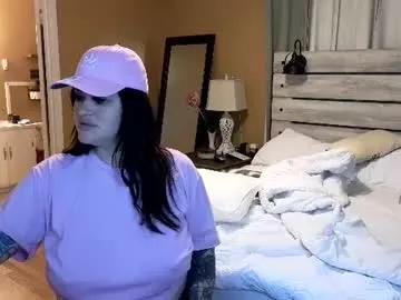Girls: discover live performances with matured cam models, from teasing to fixations, in a variety of stunning live sex cams.