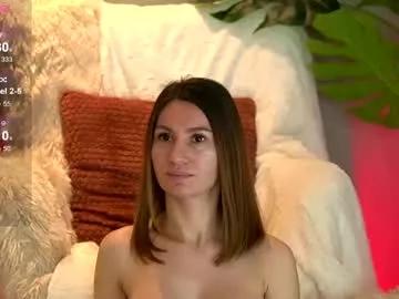 Girls: discover live performances with matured cam models, from teasing to fixations, in a variety of stunning live sex cams.