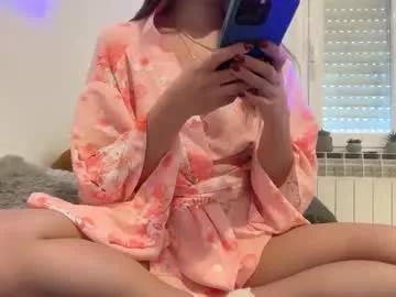 Girls: discover live performances with matured cam models, from teasing to fixations, in a variety of stunning live sex cams.