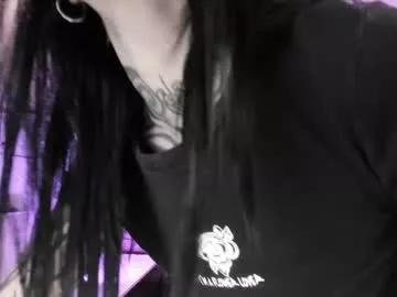 Girls: discover live performances with matured cam models, from teasing to fixations, in a variety of stunning live sex cams.