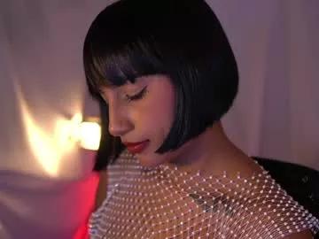 Girls: discover live performances with matured cam models, from teasing to fixations, in a variety of stunning live sex cams.