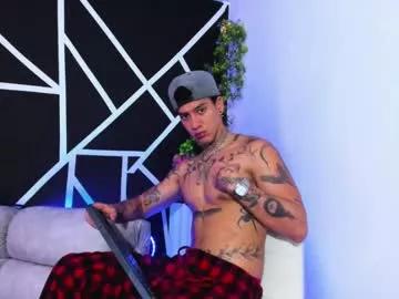 Girls: discover live performances with matured cam models, from teasing to fixations, in a variety of stunning live sex cams.