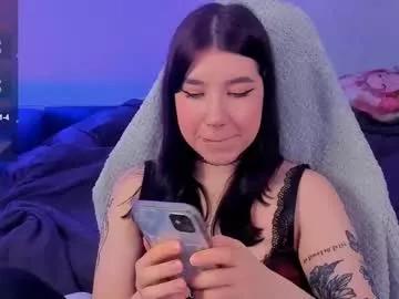 Girls: discover live performances with matured cam models, from teasing to fixations, in a variety of stunning live sex cams.