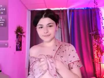 Girls: discover live performances with matured cam models, from teasing to fixations, in a variety of stunning live sex cams.
