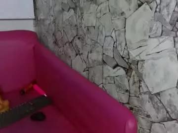Girls: discover live performances with matured cam models, from teasing to fixations, in a variety of stunning live sex cams.