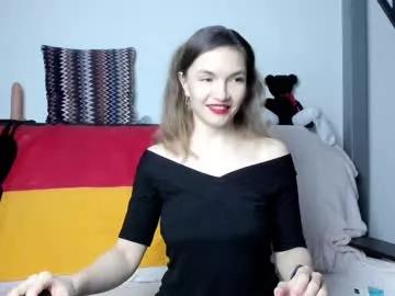 Girls: discover live performances with matured cam models, from teasing to fixations, in a variety of stunning live sex cams.
