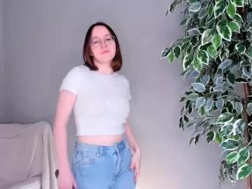 Girls: discover live performances with matured cam models, from teasing to fixations, in a variety of stunning live sex cams.