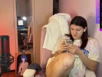 Girls: discover live performances with matured cam models, from teasing to fixations, in a variety of stunning live sex cams.