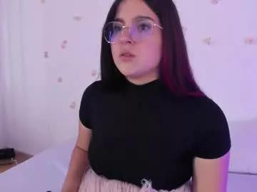 Girls: discover live performances with matured cam models, from teasing to fixations, in a variety of stunning live sex cams.