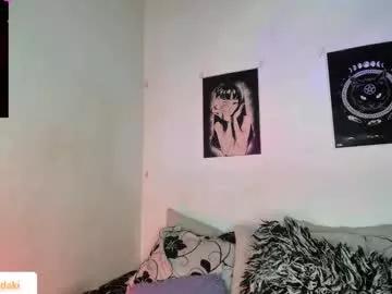 Girls: discover live performances with matured cam models, from teasing to fixations, in a variety of stunning live sex cams.