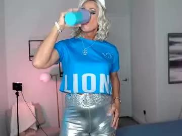 kerrytmilf from Chaturbate