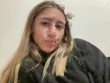 kikibae2 from Chaturbate