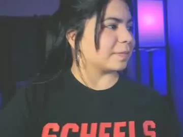 kimmiakiss22 from Chaturbate