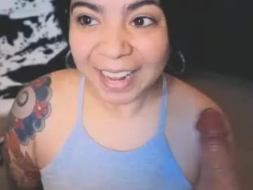 kimmiakiss22 from Chaturbate