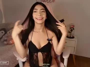 Girls: discover live performances with matured cam models, from teasing to fixations, in a variety of stunning live sex cams.