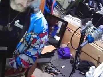 kinkybiguy14 from Chaturbate