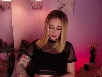 kinkydoll_ from Chaturbate