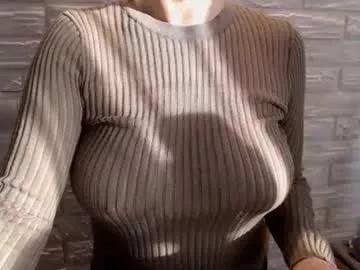 Girls: discover live performances with matured cam models, from teasing to fixations, in a variety of stunning live sex cams.