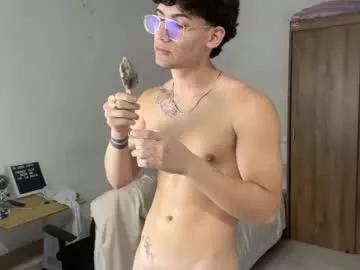 Girls: discover live performances with matured cam models, from teasing to fixations, in a variety of stunning live sex cams.