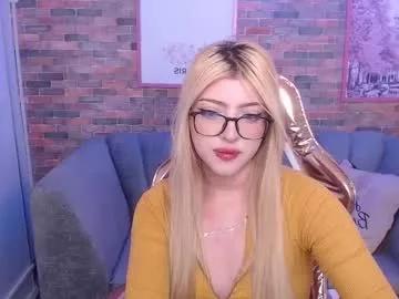 Girls: discover live performances with matured cam models, from teasing to fixations, in a variety of stunning live sex cams.
