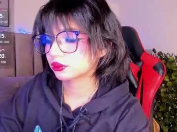 Girls: discover live performances with matured cam models, from teasing to fixations, in a variety of stunning live sex cams.
