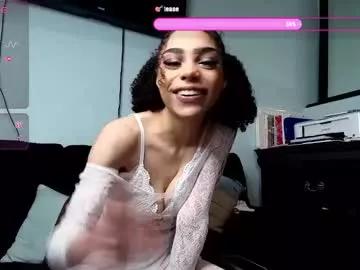 Girls: discover live performances with matured cam models, from teasing to fixations, in a variety of stunning live sex cams.
