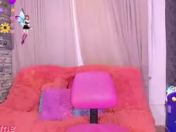 Girls: discover live performances with matured cam models, from teasing to fixations, in a variety of stunning live sex cams.