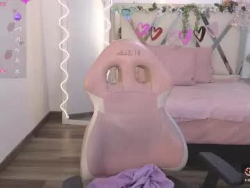 Girls: discover live performances with matured cam models, from teasing to fixations, in a variety of stunning live sex cams.