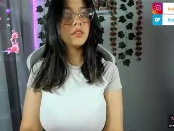 Girls: discover live performances with matured cam models, from teasing to fixations, in a variety of stunning live sex cams.