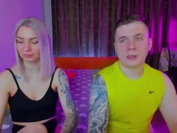 Girls: discover live performances with matured cam models, from teasing to fixations, in a variety of stunning live sex cams.