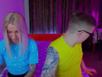 Girls: discover live performances with matured cam models, from teasing to fixations, in a variety of stunning live sex cams.