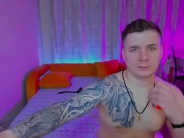 Girls: discover live performances with matured cam models, from teasing to fixations, in a variety of stunning live sex cams.